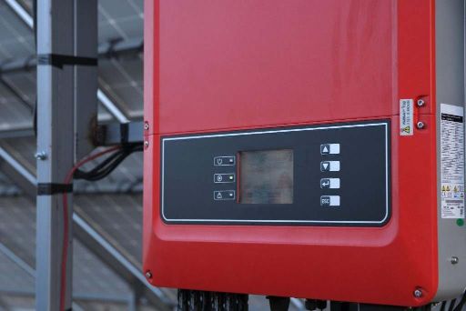 solar-battery-management-system-controller-power-charge-solar-panels-solar-tracker-1024x683 (1)